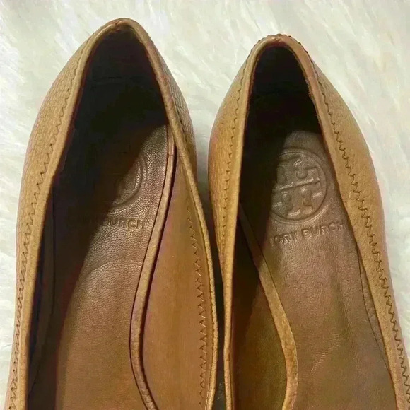 Tory Burch Brown Leather Sally Wedge Pumps Size 8M - Picture 3 of 13